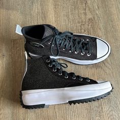 Converse Run Star Hike Hi Grey/Black/White Size Men 10/ Women 11.5 Brand New Without Tags. Never Worn. Excellent Condition, No Flaws No Box Take To The Outdoors With This Hike-Ready Converse Sneaker. Features A Warm Wool Upper With Textile Paneled Detailing And A Rubber Toe Cap. Features A High-Top Silhouette With A Lace-Up Front. Adorned With Logo Patch Accents To The Side. Finished With A Bold And Chunky Rubber Outsole With Contrast Tread Detailing. Content + Care - Wool, Rubber - Spot Clean U Gray High-top Canvas Shoes With Vulcanized Sole, Gray High-top Canvas Shoes With Rubber Sole, Black High-top Canvas Shoes For Outdoor, Gray Converse Sneakers With Speckled Midsole, Gray Converse Sneakers With Vulcanized Sole, Black High-top Sneakers With Speckled Midsole, Gray High-top Canvas Shoes With Laces, Black Canvas Shoes With Vulcanized Sole For Outdoor, Sporty Black Canvas Shoes With Boost Midsole