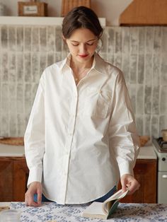 Blanche White Blouse – Simple Retro Affordable Off-white Cotton Blouse, Classic Relaxed Fit Blouse, Luxury White Relaxed Fit Blouse, Classic Blouse With Spread Collar, Off White Spring Blouse, Luxury White Retro Shirt, White Retro Style Affordable Shirt, Cheap Retro Blouse For Workwear, Affordable Retro White Short Sleeve Shirt