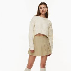 Color: Whisper White Size: Medium *Never Worn, New* Kitten Sweater, Best Sweaters, Cropped Cable Knit Sweater, Aritzia Sweater, Denim Short Dresses, Organic Cotton Yarn, Sweater Crop, Sweater Fits, Sweater White