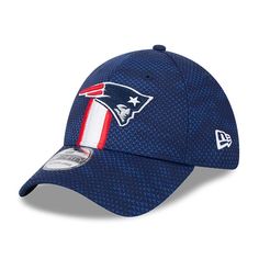 Gear up for the upcoming NFL season with this New England Patriots 2024 Sideline 39THIRTY Flex Hat from New Era. This hat displays neutral colors and embroidered New England Patriots graphics on the front panels. The hat features the official NFL shield is embroidered on the rear with the conference logo on the right side of the hat. You'll feel like an official member of the team when you match the players and coaches throughout the 2024 season. Conference Logo, Nfl Fan, Hat Display, New Era Hat, New Era 9forty, Nfl Season, Nfl Fans, New York Rangers, Cincinnati Reds