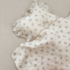 Rose-patterned muslin baby blanket Blanket And Pillow, Bed Sheet, Pillow Set, Bed Sheets