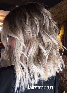 Bob Ideas, Blonde Afro, Hairstyles Pixie, Choppy Hairstyles, Blond Balayage, Shaggy Bob, Ombre Hair Blonde, Shag Haircuts, Short Shag