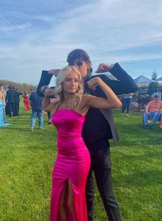 Individual Prom Poses, Fun Prom Pictures, Prom Poses Couples, Poses Homecoming, Prom Couple Poses, Hot Pink Prom, Prom Pose, Homecoming Poses