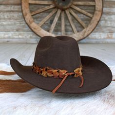 The Stellar (short) is a smaller version of our best selling hat band. Specially designed for small sized hats (6 7/8 and under) and kids hats.    100% Feather  Length: approx. 53cm (not including leather ties)  Width: 2cm  Crest dimensions: 4"w X 3"h Feather Hat Band, Western Men, Cowboy Hat Bands, Beaded Hat Bands, Kids Belt, Beaded Hat, Feather Hat, Outdoor Hats, Pets For Sale