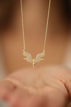 Angel Model, Elegant Gold Necklace, Open Wings, Pretty Jewelry Necklaces, Jewelry Editorial, Product Shoot, Angel Necklace, Turtle Necklace, Jewelry Accessories Ideas