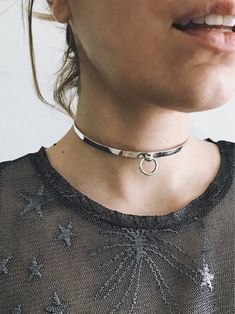 A minimalist design on Sterling silver 925 fully handmade.This choker upgrades all outfits. All of my pieces are fully handcrafted please allow for small variances from piece to piece, as this is the feature of owning one of the kind handmade jewelry. It might also like https://www.etsy.com/listing/510180247/sterling-silver-braceletsterling-silver https://www.etsy.com Feel free to ask me for personal orders or further questions. Choker Simple, Simple Choker, Choker Silver, Sterling Silver Choker, Boho Choker, Neck Choker, Silver Choker, Choker Necklaces, Necklace Sterling Silver