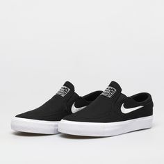 El Nike SB Stefan Janoski Canvas Slip ofrece una durabilidad y un agarre excepcionales con el soporte flexible de la suela exterior vulcanizada y un diseño cómodo y fácil de poner.


 Características:

 Parte superior de lona minimalista y de corte bajo para un ajuste ligero y cómodo
 Construcción de suela exterior vulcanizada para flexibilidad y contacto con la tabla Los refuerzos elásticos permiten ponerse y quitarse fácilmente
 Suela de espiga de caucho macizo con excelente tracción
 Estilo: 882988-002 Electric Skateboard Kit, Nike Sb Stefan Janoski, Quad Skates, White Nike Shoes, Stefan Janoski, Youth Clothing, Complete Skateboards, Inline Skating, Cruiser Bike