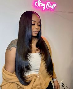 Fall Hairstyle For Black Women, Baddie Needs, Bhaddie Hairstyle, Curls Black Women, Hairstyles Side Part, Voluminous Hairstyles, Hairstyle For Black Women, Birthday Style, Hairstyles Wigs