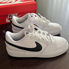 Brand New With Box Nike Court Borough Low 2 (Gs) White/Black 4.5y, Eur 36.5. Best Mens Shoes, Best Men Shoes, New Trend Shoes, Trending Shoes For Men, Street Style For Men, Mens Shoes Casual, Nike Court Borough Low 2, Nike Court Borough Low, Nike Court Borough