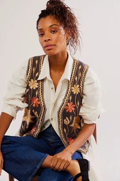 Free People; Free-est; We The Free; fall jackets; winter jackets; fall; winter; outerwear; outfit inspo; outfit; aesthetic; cozy; chic; chunky; bomber; puffer; puffer jacket; liner jacket; unique; vintage; relaxed; embroidered; embroidery; vest; embroidered vest; floral pattern; floral; Vintage Waistcoat Outfit, Patterned Vest Outfit, Elegant Hippie Outfits, Embroidered Vest Outfits, Floral Vest Outfit, Vermont Outfits, Boho Vest Outfit, Vintage Vest Outfit, Vest Women Outfit