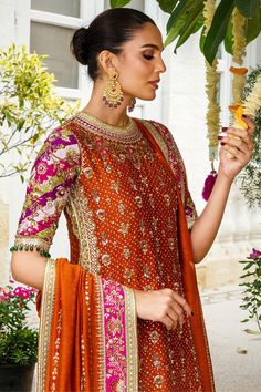 Mehndi Outfit Simple, Pakistani Mehndi Dress, Floral Anarkali, Mehndi Bride, Sania Maskatiya, Pakistani Mehndi, Bridal Mehndi Dresses, Women Suits Wedding, Mehndi Dress