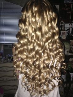 Long Blonde, Long Blonde Hair, Hair Inspo Color, Long Curly Hair, Long Curly