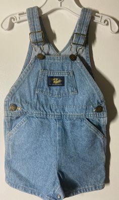 "Waist 10\"/ length (shoulder to bottom leg) 18 3/4\" / made in El Savador / labeled a sz 12 months / Good condition smoke-free environment / Snap crotch for easy changing (151)" Cute Bib Front Shortalls With Pockets, Kids Overalls, Blue’s Clues, Retro Kids, Baby Advice, Baby Angel, Baby Outfits, Baby Ideas, Future Kids