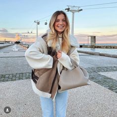 New With Tag Blogger’s Favorite Zara Best Sellers Zara New Collection Zara 2022 Zara 2022, Cold Day Outfits, Jacket Fur, Cold Weather Outfit, Shearling Vest, Zara Outfit, Zara New, Fashionable Outfits, Vest Fashion