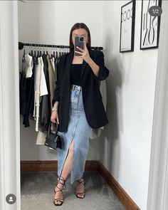 Women Dress Up Outfits, Long Black Skirt Outfit Spring, Girlish Outfits, Modern Church Outfit, Looks Total Jeans, Spring Skirt Outfits, Jean Skirt Outfits, Modesty Outfits, Denim Skirt Outfits