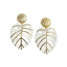 Without a doubt, we love monstera. When you and your outfit demand a bit more statement, these delightful gold and white porcelain monstera leaf earrings can be your answer. Every leaf vein is hand-painted with gold luster. Please handle our porcelain leaves with care as they can be quite fragile. MATERIAL: Handmade porcelain with gold luster; Gold plated; Gold filled. Gold- or silver-plated colour will fade over time. This is a normal result from long-term wear and contact with air. However, wi Monstera Leaf Earrings, Statement Earrings Wedding, Handmade Porcelain, Porcelain Jewelry, Forever Jewelry, Monstera Leaf, White Earrings, Jewelry Online Shopping, Mens Jewelry Bracelet