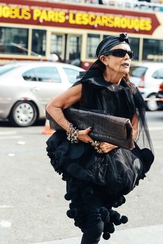 Fashion Week... Michelle Lamy, Rick Owens Street Style, Michele Lamy, Tommy Ton Street Style, Health Goth, Style 2014, Modern Handbag, Spring 2015 Fashion, Tommy Ton