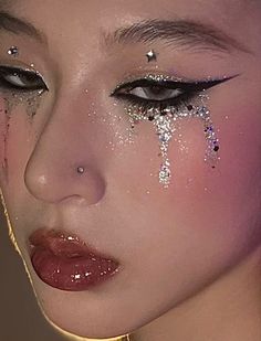 Mekap Mata, Drag Make-up, Rave Makeup, Smink Inspiration, Ethereal Makeup, Pinterest Makeup, Edgy Makeup