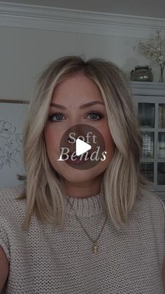 Lived In Bob Haircuts, Short Haircuts Medium Length, Lob Above Shoulder, Medium Simple Hairstyles, Medium Length Hair How To Style, Wavy Hair With Straight Ends, Loose Waves On Medium Hair, Styling A Lob Tutorial, Med Length Hair Styles Curls