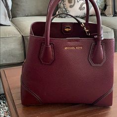 Michael Kors Medium Tote Ox Blood Red - Like New - None Smoker Summer Purses, Monogram Tote Bags, Bags Michael Kors, Carryall Tote, Reversible Tote, Blue Tote, Monogram Tote, Blood Red, Medium Tote