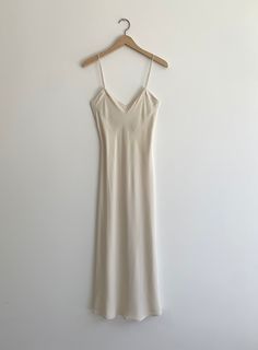 V-Neck Midi Slip Organza Dresses, Cocktail Length Dress, Organza Gowns, Organza Dress, Midi Wrap Dress, Silk Charmeuse, Silk Organza, Silk Slip, V Cut