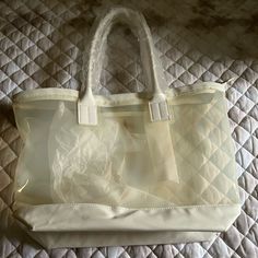 Clear Tote Bag With Zipper Neiman Marcus Never Used Chic White Satchel Beach Bag, White Pouch Beach Bag, Everyday White Satchel Beach Bag, White Pouch Bag With Zipper Closure, White Pouch Shoulder Bag With Zipper Closure, White Pouch Beach Bag For Daily Use, Chic Clear Bags For Everyday Use, White Satchel Beach Bag For Daily Use, White Large Capacity Satchel Beach Bag