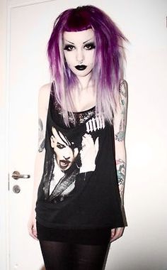 Wow...love the purple hair! :) Black And Purple Hair Ideas, Black And Purple Hair, Purple Hair Ideas, Gothic People, Goth Stuff, Goth Core, Goth Hair, Mohawks