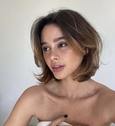 Adorable Short Haircuts, Ear Length Haircut, Flicky Bob, Curtain Bangs Bob, French Bob, Chin Length Hair, Shot Hair Styles, Haircuts Straight Hair