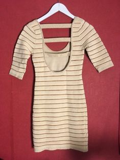 Vintage 90s dress striped beige open back fitted dress size s Material ribbed stretchy semithick  Condition good Indian Summer Dress, Vintage 90s Dress, Vintage Dress 70s, 80s And 90s Fashion, 90s Dress, Dress Bodycon, Open Back Dresses, Gold Stripes, Blouse Vintage