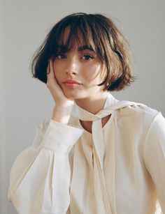 10 French Hairstyles Parisians Always Ask Their Stylists French Girl Hair, Short Wavy Bob, Shot Hair Styles, French Hair, Chic Hairstyles, Short Hair With Bangs