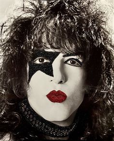 Kiss Band Makeup, Rock Star Makeup, Close Up Art, Rock Makeup, Kiss Costume, Kiss Concert, Glitter Wall Art, Glitter Wall