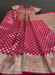 Kids Girls Readymade Banarasi Saree with Blouse, Antique Ruby Color, 7-8 Years Kids Traditional Short Sleeve Wear With Zari Work For Festivals, Short Sleeve Traditional Wear With Zari Work For Festivals, Festive Short Sleeve Traditional Wear With Zari Work, Navratri Short Sleeve Choli With Zari Work, Short Sleeve Choli With Cutdana For Festivals, Navratri Choli With Zari Work And Short Sleeves, Festive Short Sleeve Choli With Zari Work, Festive Short Sleeve Zari Work Choli, Festive Short Sleeve Choli For Diwali