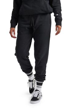 Take on off-duty days in these baggy sweatpants crafted with a brushed fleece interior and handy pockets for your essentials. 60% cotton, 40% polyester Hand wash, dry flat Imported Sporty Loose Fit Sweatpants With Drawstring, Sporty Baggy Sweatpants With Drawstring, Sporty Baggy Drawstring Sweatpants, Baggy Drawstring Sporty Sweatpants, Comfy Cotton Joggers With Drawstring, Comfy Joggers With Pockets For Leisure, Comfy Relaxed Fit Joggers With Pockets, Sporty Baggy Joggers With Drawstring, Everyday Athleisure Joggers With Straight Leg