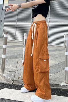 Loose Solid Wide Leg Cargo Pocket Pants – Nada Outfit Land Cargo Pants Fashion, Wide Leg Pants Casual, Hot Blouse, Women Cargo Pants, White Stockings, Oversized Streetwear, Style Cargo, Sports Trousers, Safari Style