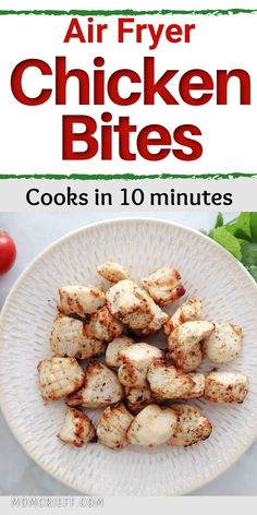 Air fried chicken bites with italian seasoning. Text overlay states air fryer chicken bites. Cooks in 10 minutes Chicken Tender Bites, Air Fryer Chicken Bites, Air Fry Steak, Easy Air Fryer Chicken, Crockpot Meat, Bbq Chicken Wraps, Three Ingredient Recipes, Baked Meat Recipes, Air Fryer Chicken Tenders