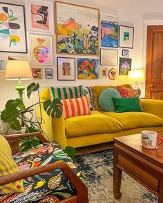 Color Blocked Living Room, Latin Living Room Decor, Colorful Vintage Interior, Bright Color Living Room Ideas, Primary Color Decor, Russo Sofa, White Walls Colorful Decor, Apartment Decorating Colorful, Colorful Minimalist Living Room