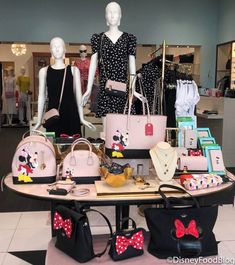 Disney Kate Spade, Studio Decoration, Disney Tote Bags, Mickey Mouse Ears Hat, Disney Time, Disney Lifestyle