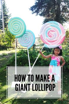 How to Make a Giant Lollipop Giant Lollipop, Lollipop Decorations, Candy Props, Candy Decorations Diy, Giant Lollipops, Willy Wonka Party, Diy Candy Land, Candy Themed Party, Lollipop Party