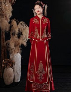 ⭐ Premium Handmade Item, Chinese Traditional Design for Brides who wants Red Wedding Celebration. For man's to match to this style please look into: https://www.etsy.com/listing/1131577748/traditional-chinese-bridegroom-red?click_key=695fbb222bc1238928fd1c6a3565e9ce86a84fb9%3A1131577748&click_sum=c6e66780&ref=shop_home_active_1&frs=1 ⭐ Item High Light: Classical Wine Red Color; 4D Solid Tailor to Show Bride's Shape Beauty; Velvet Material Surface Which is Elegant and Special; Embroidery Gold Pat Wedding Bridal Suit, China Wedding Dress, Cheongsam Wedding Dress, Wedding Dress Traditional, Cheongsam Wedding, Bridal Suit, Chinese Wedding Dress, Traditional Bride, Chinese Wedding