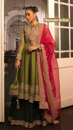 Brown Clothes, Contrast Dupatta, Multicolor Embroidery, Bridal Lehenga Designs, Embroidery Suit, Bridal Lehenga Choli, Amritsar, Pakistani Dress Design, Lehenga Designs