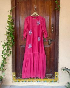 Organic chanderi dress usa /pink vintage cotton silk sleeve dress / dress with hand embroidery /Hanloom dresses / voggish /chanderi cotton dress /soft handmade cotton dress / summer dress / pink thread embroidery dress        Looking for a perfect dress that's unique , soft and easy to carry !! yess, You are at the right place. we carry such versatile pieces of hand made dresses that really let you stand out in any occassion !!      featuring this beautiful super soft pure handmade mul chanderi cotton dress in pink color ( can be customized in any color) with thread embroidery at the body all over with multi color as shown !! A very comfortable, beautiful yet stylish and super comfy !! Ready to ship to USA !! Can be customized in colors and patterns, sizes !! this current pictures are in p Mul Cotton Dresses, Fitted Bohemian Handloom Dresses, Handloom Long Sleeve Wedding Dress, Cotton Handloom Dresses For Festivals, Transitional Cotton Dress With Resham Embroidery, Cotton Dress With Resham Embroidery For Eid, Anarkali Maxi Dress With Embroidery, Anarkali Style Embroidered Straight Kurta Maxi Dress, Pink Anarkali Embroidered Dress For Eid