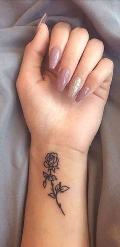 Small Rose Wrist Tattoo, Tattoos For Women Small Meaningful, Meaningful Tattoos For Women, Small Meaningful Tattoos, Small Wrist Tattoos, Tattoo Girls, Tiny Tattoo, Wrist Tattoos For Women, Diy Tattoo