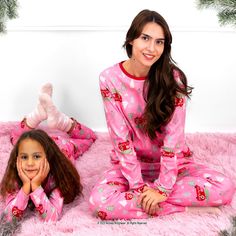 Exclusively designed and hand-drawn by our illustrators, this incredibly soft pajama is a must-have for the holiday season!  Our soft cotton pyjamas are made with outstanding combed cotton making them super soft and sustainable!  ♥ The price is per set ♥  (One set consists of 1 blouse and 1 pair of long pants) ♥ Long sleeve blouse and elasticated waist long pants ♥ ♥ Materials and Care ♥ ★ 100 % Cotton ★ Machine washable up to 30 degrees Celsius, not suitable for tumble drying, iron on reverse ♥ Christmas Lounge, Soft Cotton Pajamas, Matching Pjs, Adult Pajamas, Family Christmas Pajamas, Holiday Pajamas, Soft Pajamas, Unique Holiday Gifts, Family Pajamas