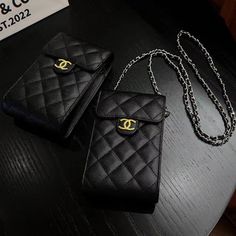 Discover the Chanel High-Fashion Lady Phone Pouch with Handbag Strap at Easy-Cases. Featuring luxurious design and versatile usage, this pouch is perfect for stylish protection and convenience. Compatible with a variety of smartphones. Chanel Collection, Chanel Logo, Fashion Lady, Phone Pouch, Luxurious Design, Handbag Straps, Phone Bag, Mini Case, Apple Watch Bands