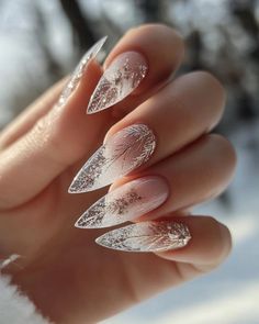 Nails Trends Winter, Christmas Nails Extravagant, Almond Shaped New Years Nails, How To Do Icicle Nails, Clear Nails White Design, Nail Ideas Xmas, Winter Solstice Nails Art Designs, Frosty Winter Nails, Nail 2025 Trends