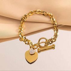 Set My Heart On Fire With This 18k (Gp) Braclet Tarnish Free Makes A Great Gift Comes New In Gift Box Valentine Gifts Jewelry, Elegant Style Women, Women Chain, Chain Bracelets, Heart Chain, Heart Shape Pendant, Rose Gold Bracelet, Valentines Jewelry, Heart Bracelet