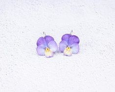 Pansy earrings Realistic viola flower Earrings Purple pansy Floral earrings Pansies jewelry Pansy Earrings, Viola Flower, Purple Pansy, Hand Painted Earrings, Painted Earrings, Earrings Purple, Floral Jewellery, Cold Porcelain, Dry Clay