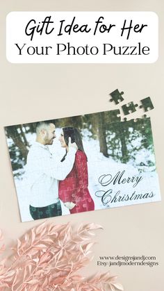 a christmas card with the words, gift idea for her your photo puzzle on it