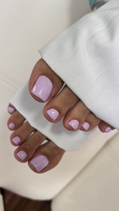 Nails Feet Color, 2024 Summer Toe Nails, Pedicure Summer Ideas, Spring 2024 Toe Nail Colors, Spring Pedicure Colors 2024, Pedicure Colors Spring 2024, Pedicure Spring, Pink Toe Nails, Spring Pedicure