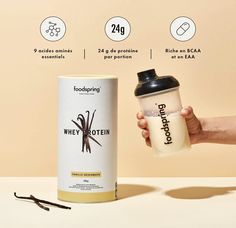 Whey foodspring Vanille - Avec 24g de protéines pour la prise de muscle, parfaite solubilité, issu de lait de pâturage, riche en BCAAs & EAAs. Protein Powder Vanilla, Pure Protein, Whey Isolate, Whey Protein Concentrate, Cold Treats, Workout Results, High Quality Protein, Whey Protein Powder, Whey Protein Isolate